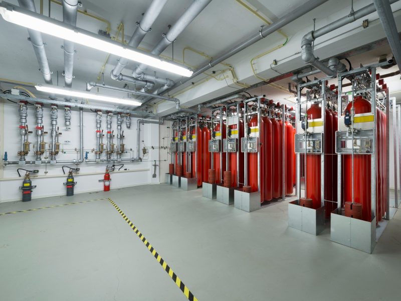 Fire extinguisher system, data storage in data warehouse
